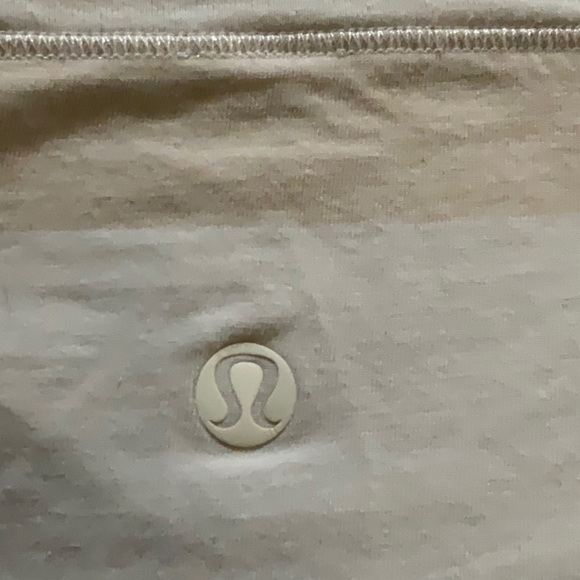 “LULULEMON” Beige and White Short Sleeve T Shirt. - Picture 11 of 11